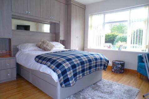 FoxdentonLn207bed2.JPG