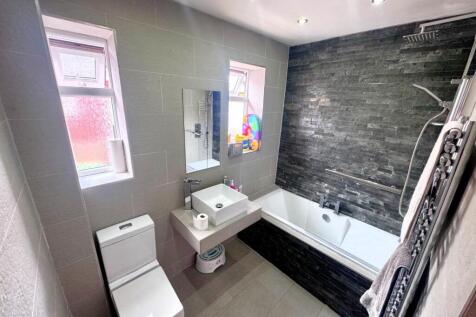 RishworthDv41bath1.jpeg