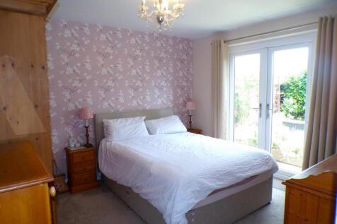 RichmondRd16bed1.JPG