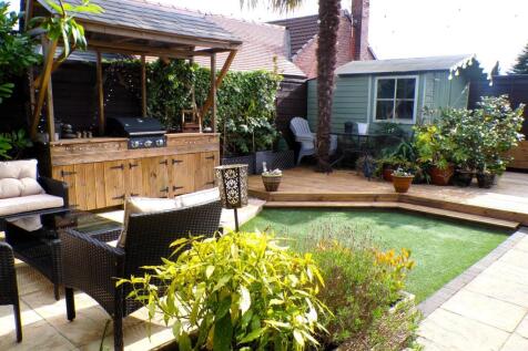 RichmondRd16gdn2.JPG