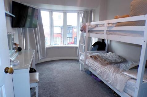 KewRd122bed1.JPG