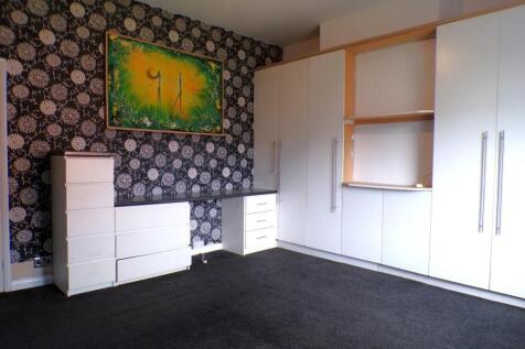 ElmSt7bedd1.JPG