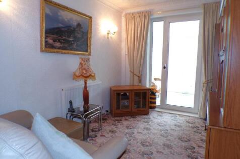 GreenLane109bed3.JPG