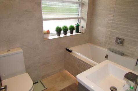 RowanCl3bath1.JPG