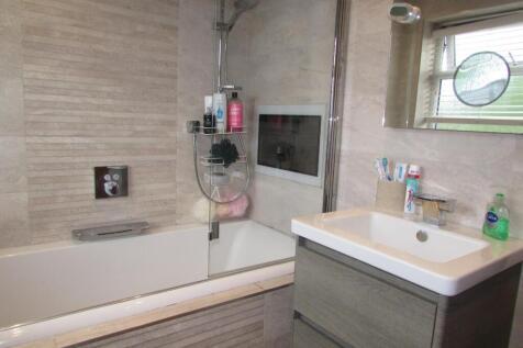 RowanCl3bath2.JPG