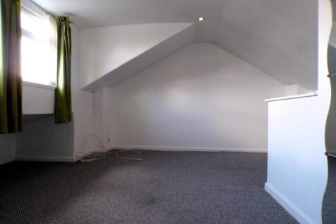WhitecarAve3attic1.JPG
