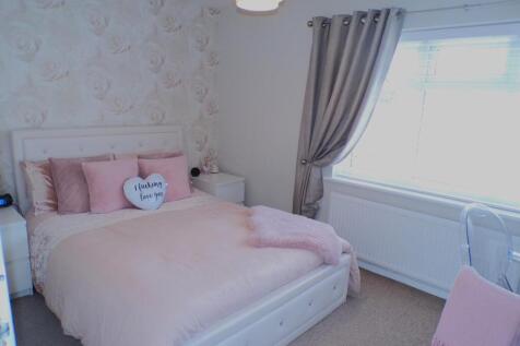 CambridgeRd32bed1.JPG