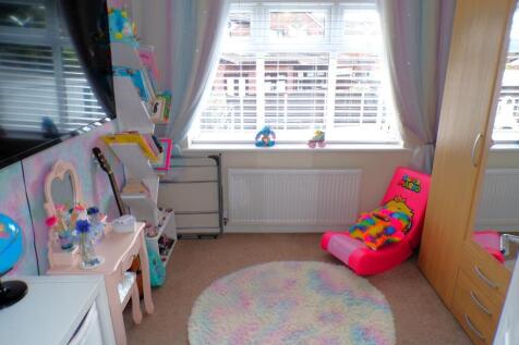 CambridgeRd32bed2.JPG