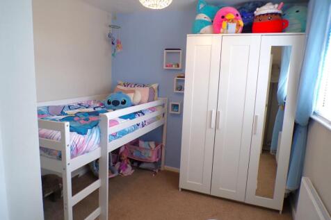 CambridgeRd32bed3.JPG