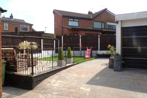CambridgeRd32gdn1.JPG