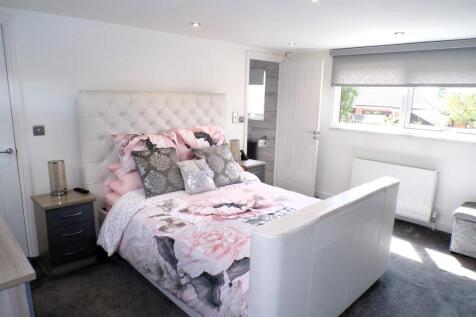 CambridgeRd4bed2.JPG