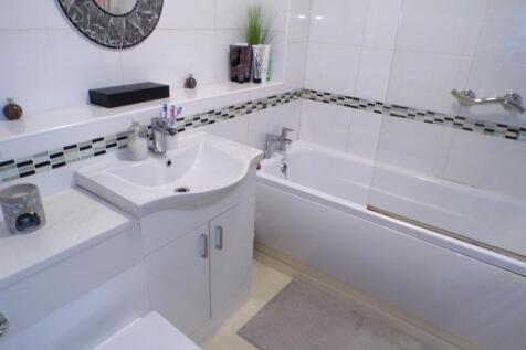 RoutledgeWalk32bath.JPG