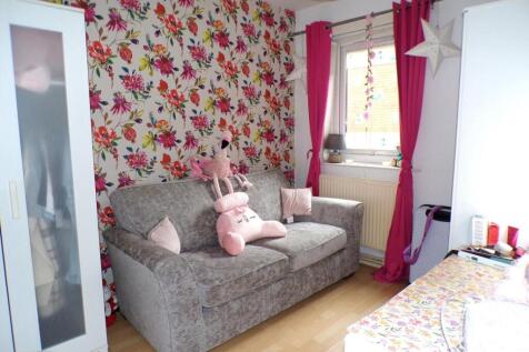 RoutledgeWalk32bed2.JPG