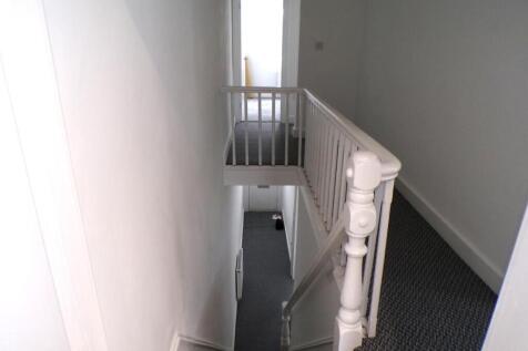 OldhamRd74landing.JPG
