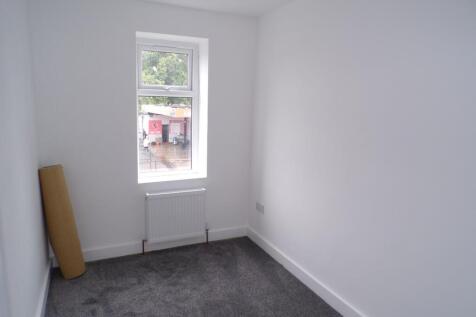 OldhamRd74bed3.JPG
