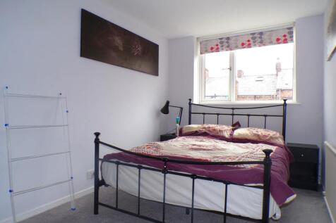 HultonSt47bed2.JPG