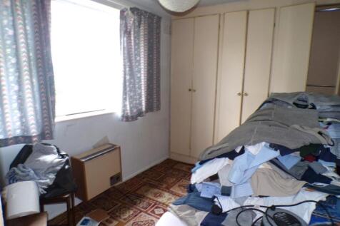 CloughRd66bed2.JPG