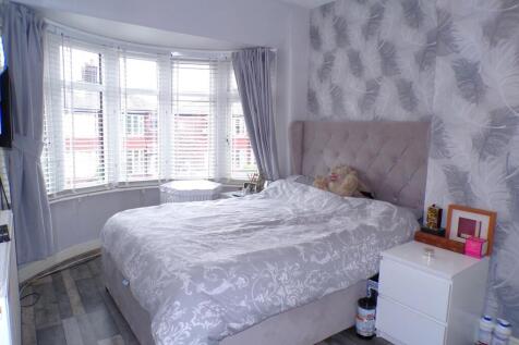 KewRd115bed1.JPG