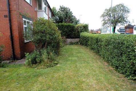 TrevorDr2GardenSide.JPG