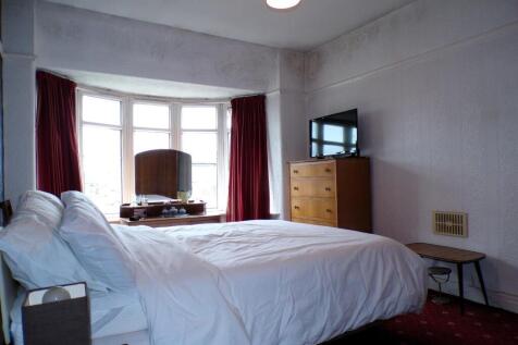 RomanRd88Bed1.JPG