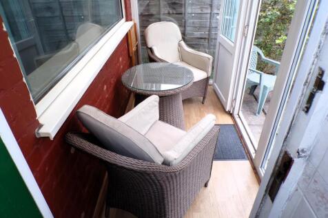 RomanRd88Leanto.JPG