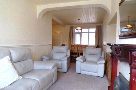 CliftonSt72lnge3.JPG