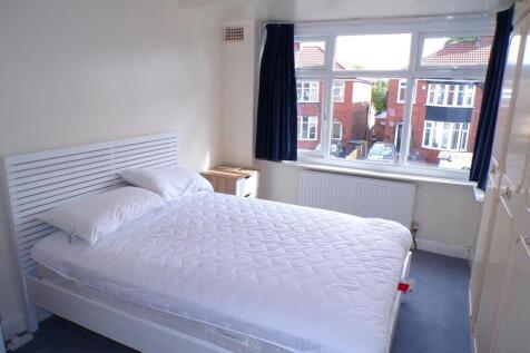 CliftonSt72bed1.JPG