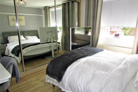 RomanRd102bed1.JPG