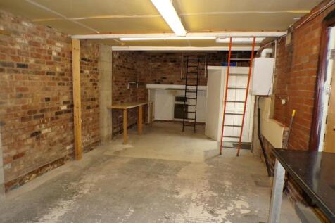 FoldSt49garage1.JPG