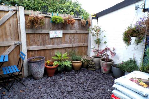 ARE319gdn2.JPG