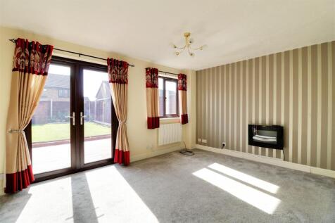 FULL WIDTH REAR LOUNGE measuring