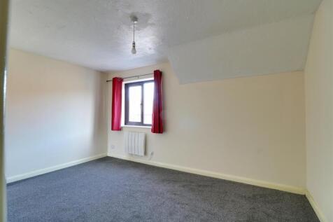 FRONT BEDROOM ONE measuring