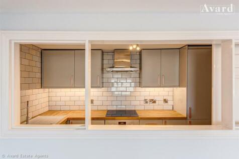 Flat 9, 53-54 Regency Square-11.jpg