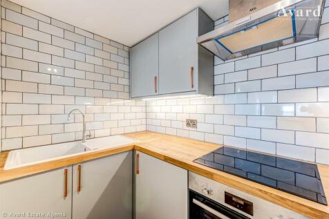 Flat 9, 53-54 Regency Square-15.jpg