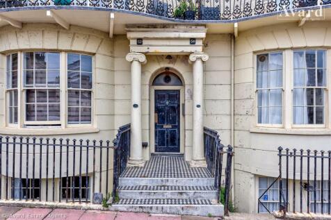 Flat 9, 53-54 Regency Square-7.jpg