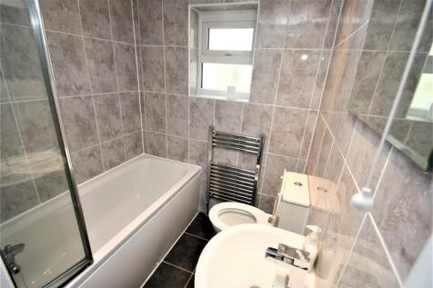 Bathroom.JPG