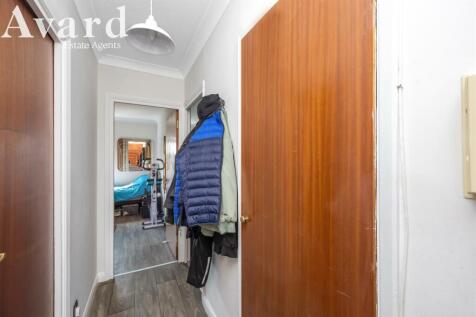 Ditchling Road, St. Saviours Court, 11-013.jpg