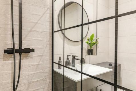 Embassy Court, Flat 3-37.JPG