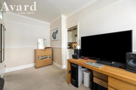 Grantham Road, 18, FFF-012.jpg