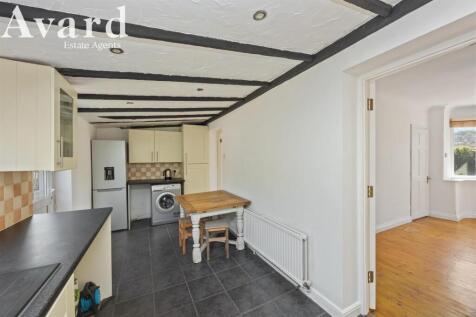 Tangmere Road, 9-011.jpg