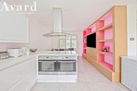 Lomond Avenue, 15_010.JPG