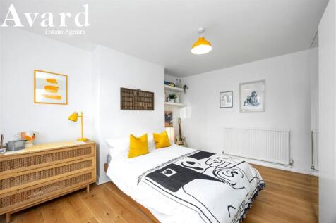 Roundhill Crescent, 78a-002.JPG