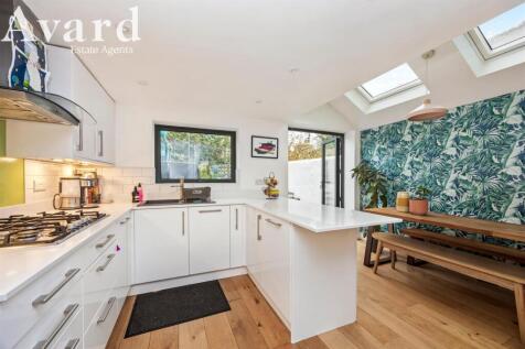 Winchester Street, 10-015.JPG