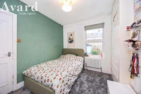 Winchester Street, 10-004.JPG