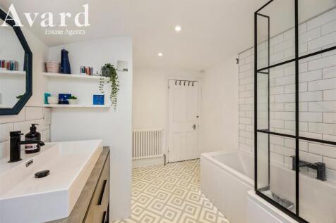 Winchester Street, 10-006.JPG