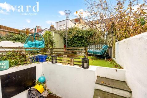 Winchester Street, 10-016.JPG