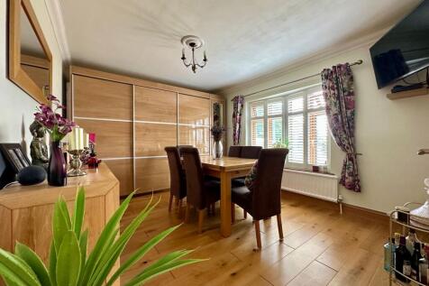 Dining Room / Bedroom