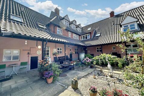 Communal Courtyard Garden