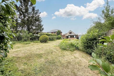 Rear to Bungalow