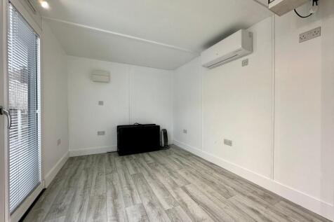 Annexe living area